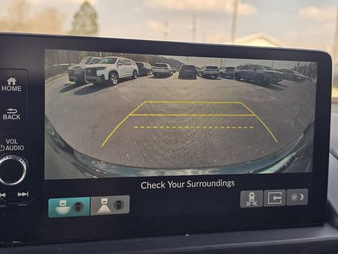 Used 2024 Honda Pilot Elite image 21