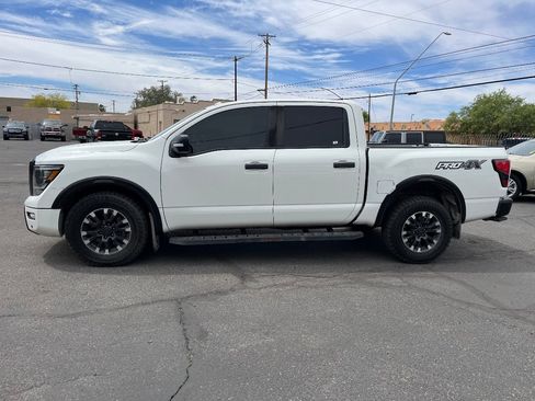 Used 2020 Nissan Titan PRO-4X w/ Pro-4x Convenience Package AWD/4WD image 6