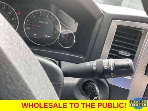 Used 2010 Jeep Grand Cherokee Laredo RWD image 28