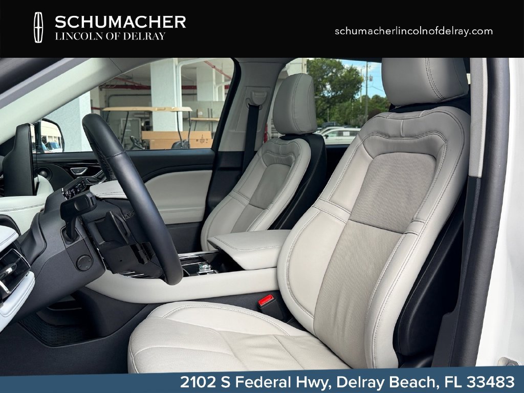New 2026 Lincoln Aviator Reserve w/ Illumination Package RWD image 11