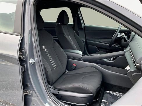 Used 2025 Hyundai Elantra Sport image 7