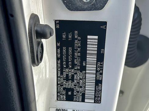 Certified 2016 Toyota Sequoia Platinum AWD/4WD image 29