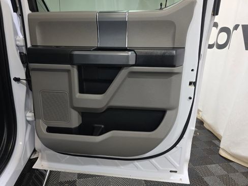 Used 2016 Ford F150 XLT w/ Equipment Group 302A Luxury image 15