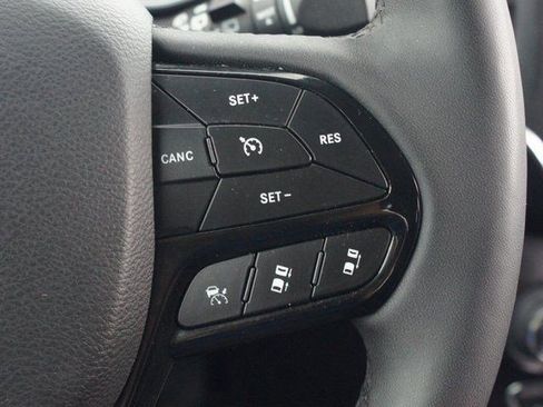 Used 2023 Jeep Cherokee Altitude Lux image 11