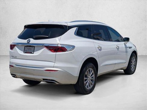 Used 2024 Buick Enclave Premium FWD image 5