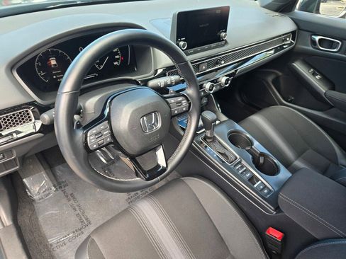 Certified 2025 Honda Civic Sport image 12