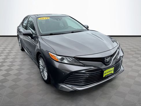 Used 2019 Toyota Camry XLE w/ Driver Assist Package image 3