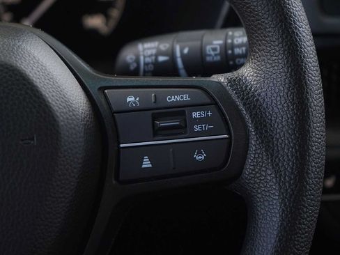 Certified 2025 Honda CR-V EX image 18
