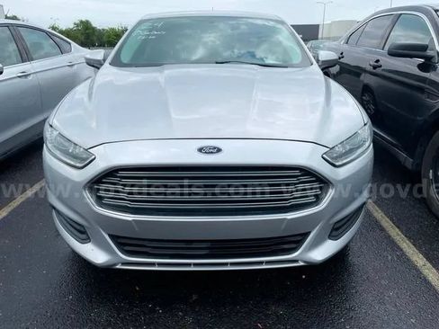 Used 2016 Ford Fusion S FWD image 2