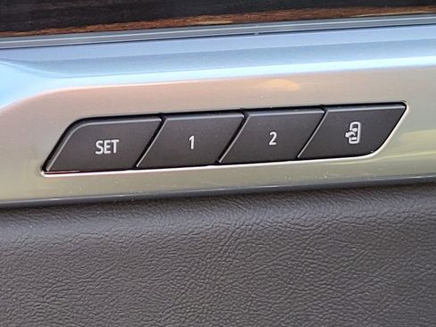 New 2025 Cadillac Escalade Luxury image 16