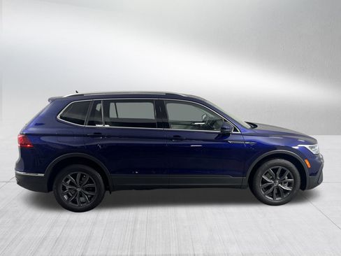 Certified 2022 Volkswagen Tiguan SE w/ Panoramic Sunroof Package image 8