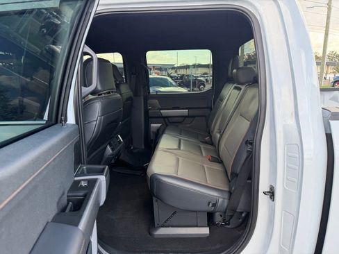Used 2025 Ford F150 Lariat w/ FX4 Off-Road Package image 30