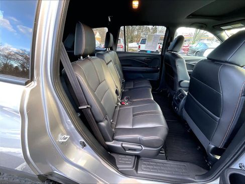 Used 2022 Honda Passport TrailSport image 16