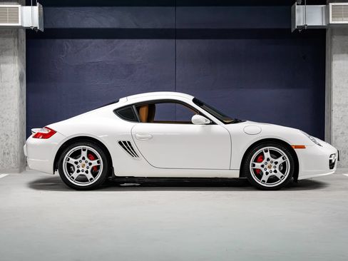 Used 2008 Porsche Cayman S RWD image 2