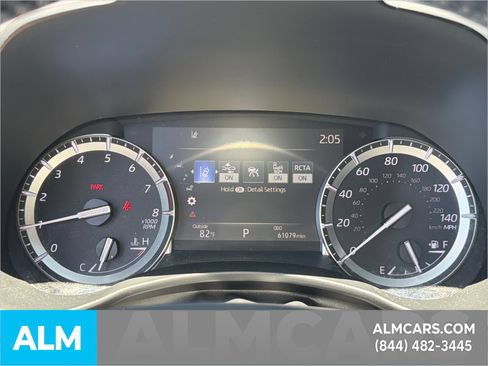 Used 2022 Toyota Highlander XLE FWD image 32