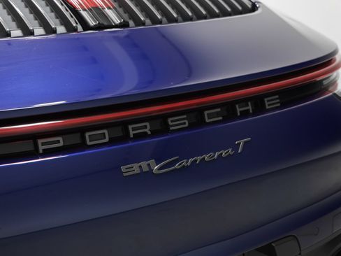 Certified 2024 Porsche 911 Carrera T RWD image 23