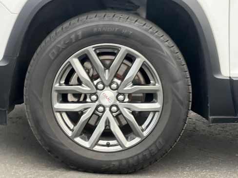 Used 2017 GMC Acadia SLT image 29