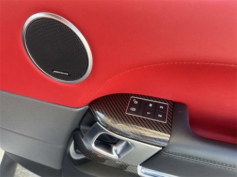 Used 2020 Land Rover Range Rover Sport SVR image 12