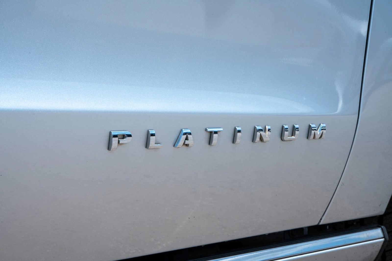 Used 2018 Ford Expedition Max Platinum AWD/4WD image 17