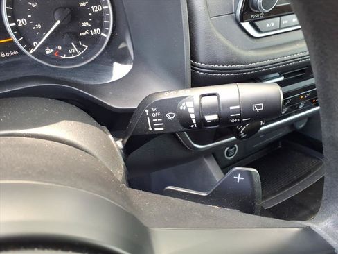Used 2023 Nissan Rogue S AWD/4WD image 21