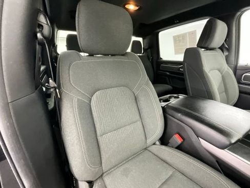 Used 2019 RAM 1500 Big Horn AWD/4WD image 12
