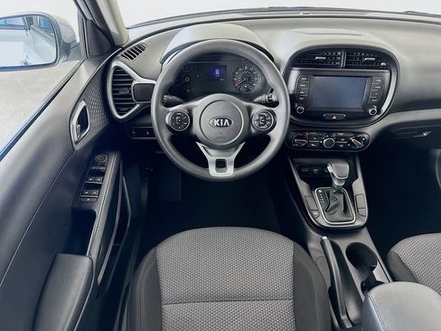 Certified 2021 Kia Soul LX FWD image 4
