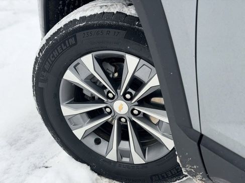 Used 2025 Chevrolet Equinox LT image 26