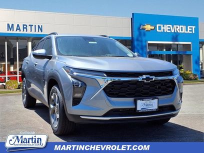 New 2025 Chevrolet Trax LT w/ Driver Confidence Package