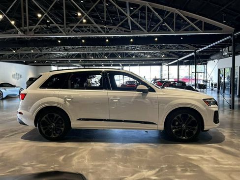 Used 2025 Audi Q7 3.0T Prestige w/ Prestige Package AWD/4WD image 6
