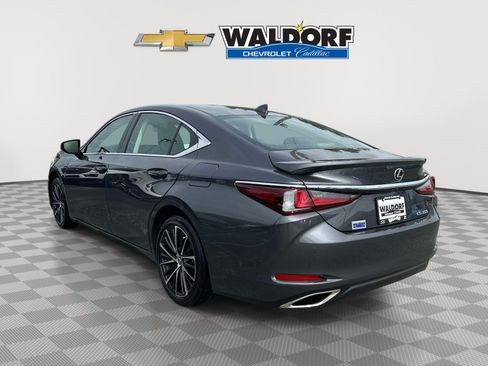 Used 2024 Lexus ES 350 w/ Premium Package FWD image 4