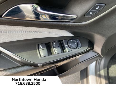 Used 2024 Chevrolet Trax LT w/ Driver Confidence Package image 20