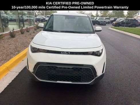 Certified 2025 Kia Soul LX w/ LX Technology Package FWD image 4