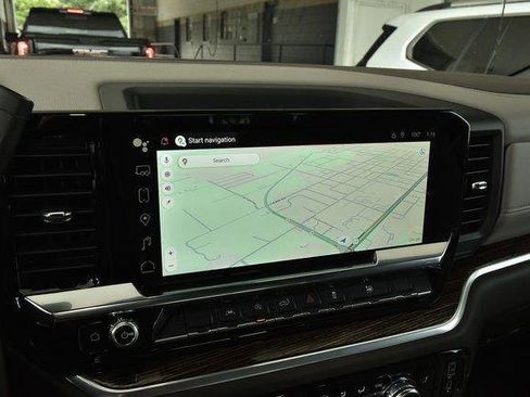 New 2025 GMC Sierra 1500 SLE w/ Preferred Package image 26