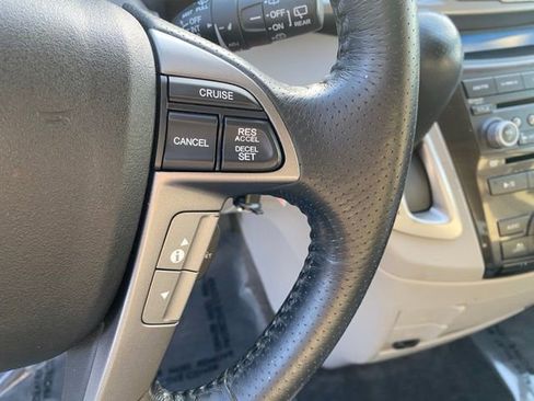 Used 2011 Honda Odyssey Touring image 25