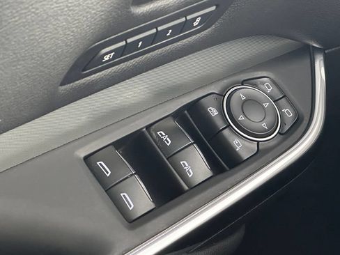 Used 2019 Cadillac XT4 Premium Luxury AWD/4WD image 34