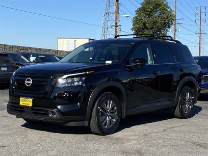 New 2025 Nissan Pathfinder SV