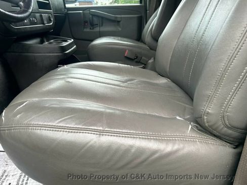 Used 2021 Chevrolet Express 2500 w/ Driver Convenience Package RWD image 20