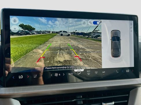 New 2026 Ford Explorer Active RWD image 9