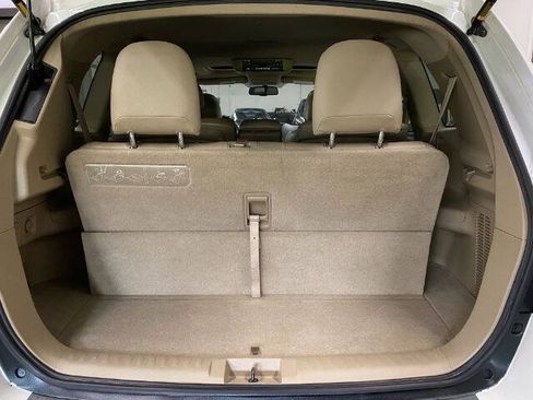 Used 2009 Toyota Highlander Limited w/ Extra Value Pkg 8 AWD/4WD image 17