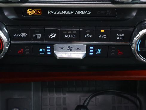 Used 2022 Ford F350 King Ranch w/ King Ranch Ultimate Package image 34