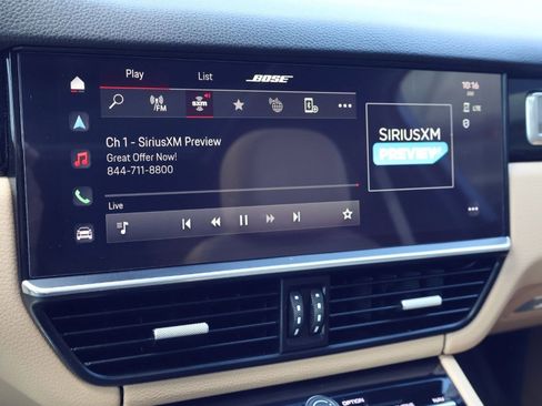Certified 2023 Porsche Cayenne Platinum Edition AWD/4WD image 17