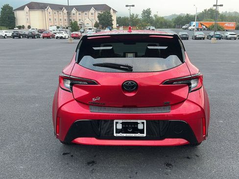 Used 2025 Toyota Corolla SE w/ SE Package FWD image 8