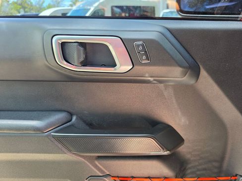 Used 2024 Ford Bronco Raptor w/ Interior Carbon Fiber Pack 6 AWD/4WD image 17
