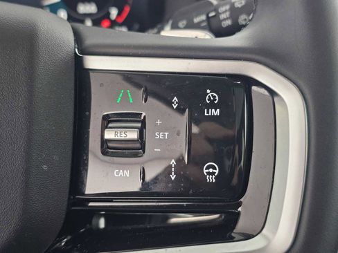 Used 2025 Land Rover Discovery Sport S AWD/4WD image 30