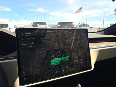 Used 2021 Tesla Model S Plaid AWD/4WD image 11