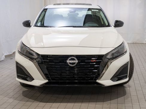 New 2025 Nissan Altima 2.5 SR w/ SR Premium Package image 2