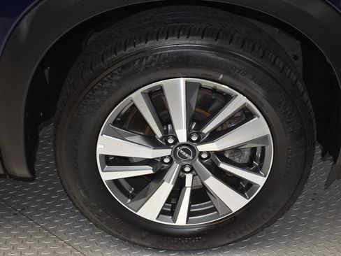 Certified 2025 Nissan Pathfinder SL AWD/4WD image 39