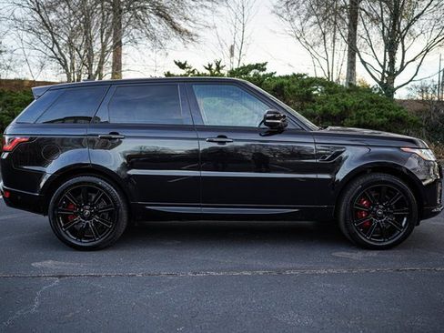 Used 2020 Land Rover Range Rover Sport HST image 13