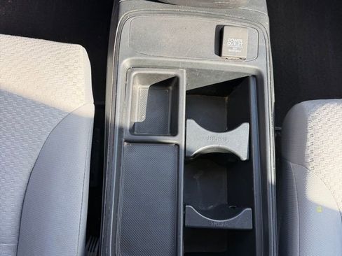 Used 2016 Honda CR-V LX image 17