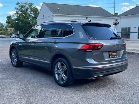 Used 2020 Volkswagen Tiguan SEL w/ 3rd Row Seat Package AWD/4WD image 27